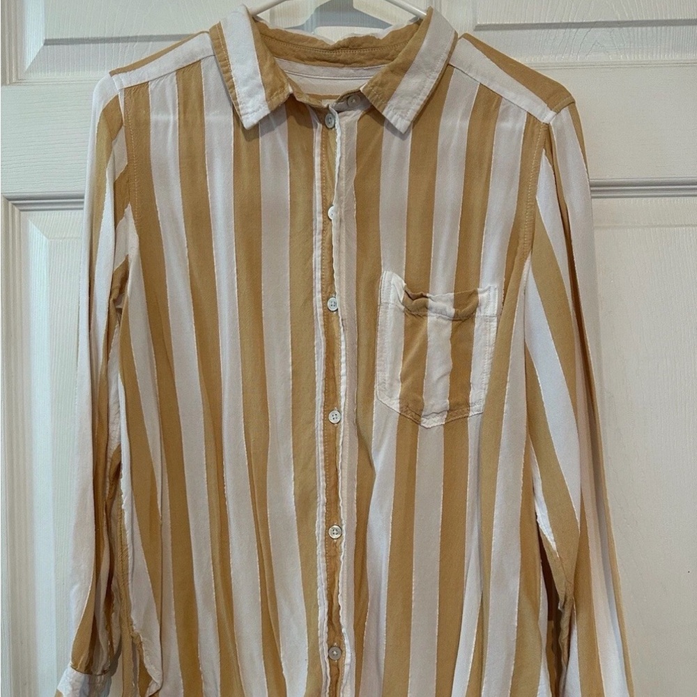 American Eagle Outfitters Yellow and White Oversized Shirt